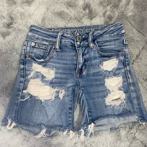 American Eagle Outfitters Women's Blue Distressed Denim Shorts